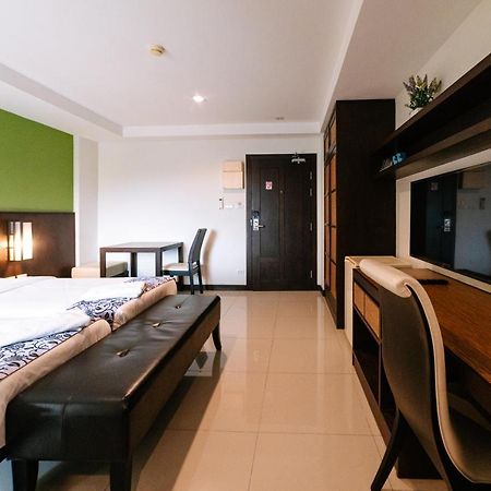 Ratana Hotel Sakdidet, Phuket Town Exterior foto